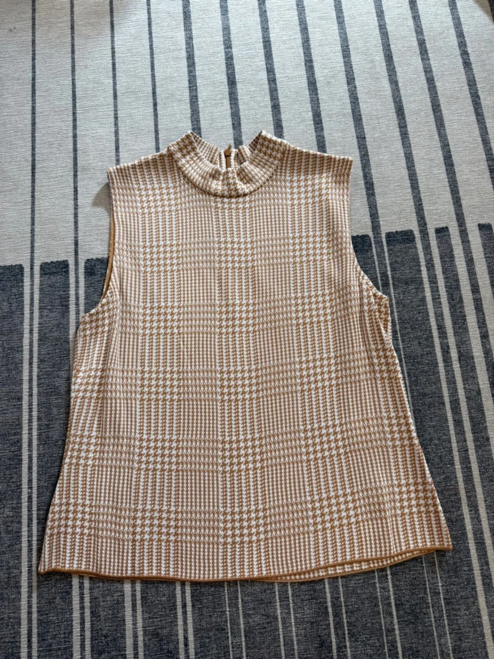 St. John houndstooth sweater and tank top set women’s M and L cardigan - Picture 10 of 14
